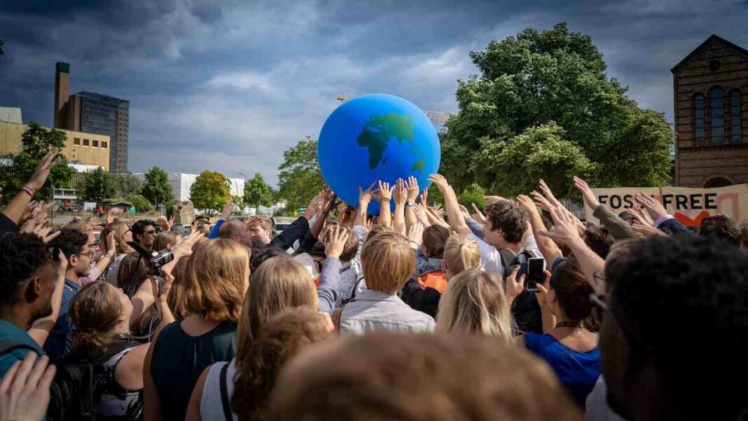 Revolución estudiantil vs cambio climático