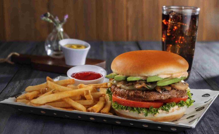 NotCo llega a Vips: hamburguesas plant based en el menú