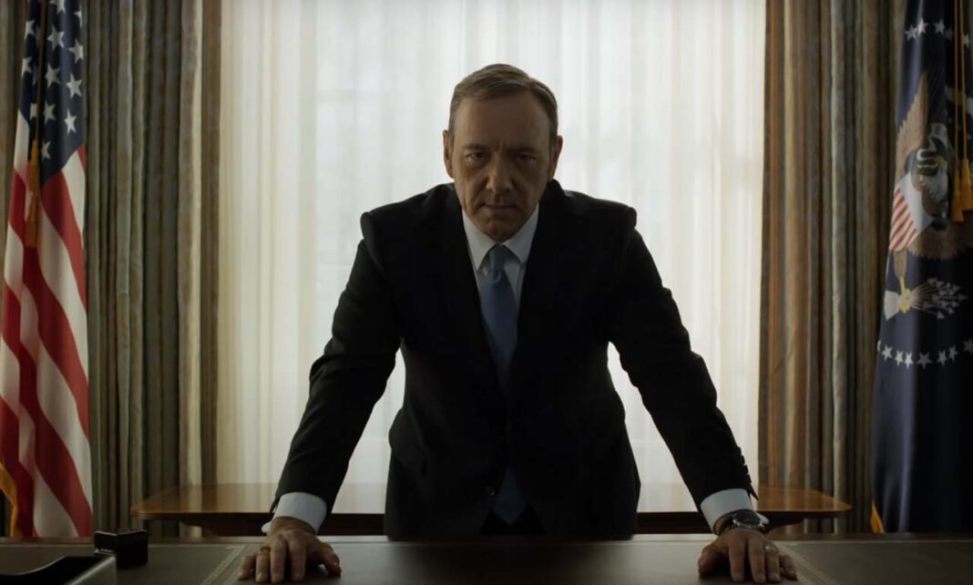 Kevin Spacey inocente. Foto: Imagen para prensa. House of Cards, Temporada 2. Netflix.