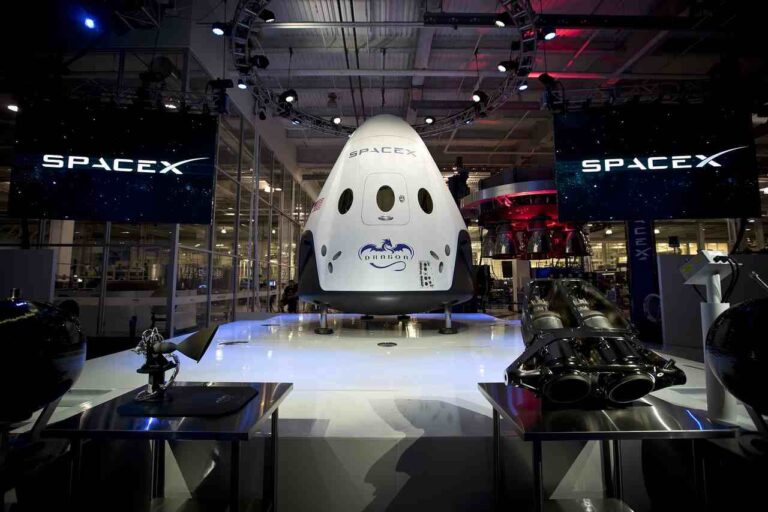 Acusan a SpaceX de discriminación laboral
