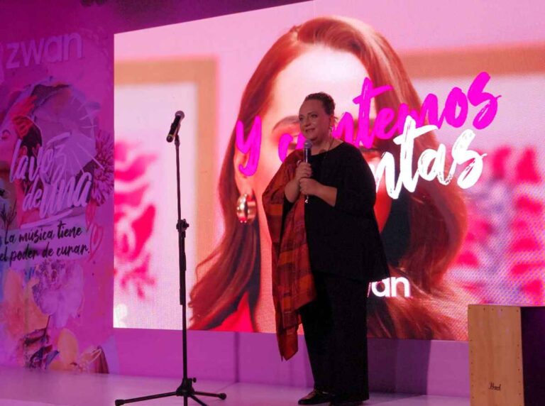 Zwan y Cruz Rosa presentan La Voz de Una: Cuatro himnos inspirados en la prevención y la lucha contra el cáncer de mama