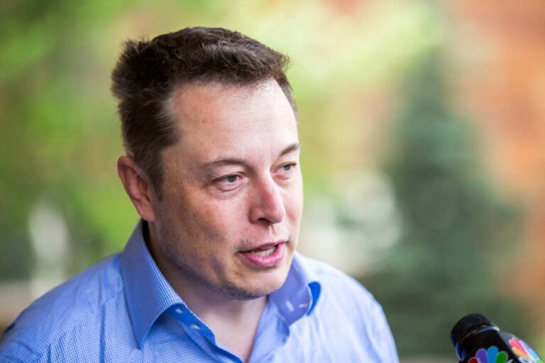 «Váyanse a la mier***”: Elon Musk a los anunciantes, tras disculparse por tuit antisemita