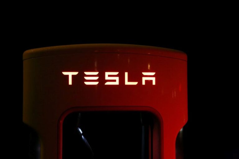 ¿China desbanca a Tesla en el sector VE?