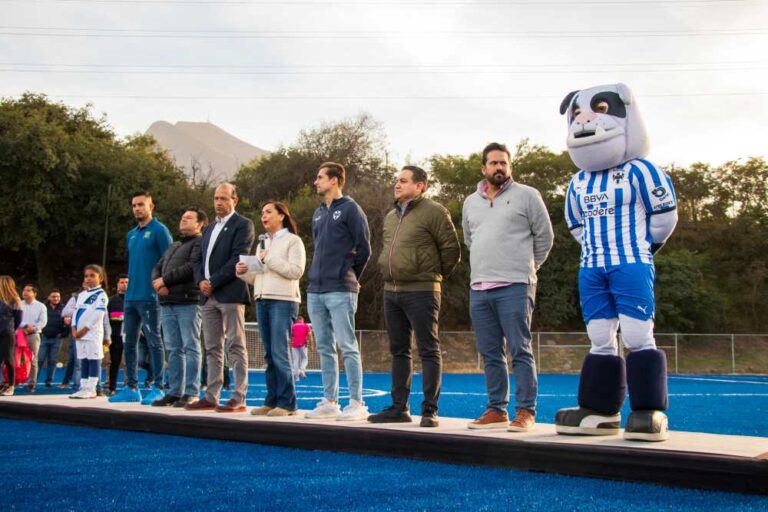 Club de Fútbol Monterrey rehabilita canchas para apoyar a niños y jóvenes
