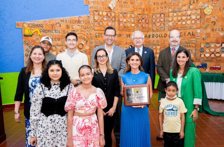 Fundación Sempra Infraestructura ilumina con energía solar a Casa de la Amistad para Niños con Cáncer