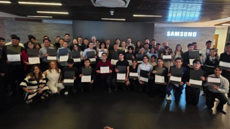 Más de 350 estudiantes de instituciones públicas se han graduado en el Samsung Innovation Campus 2024