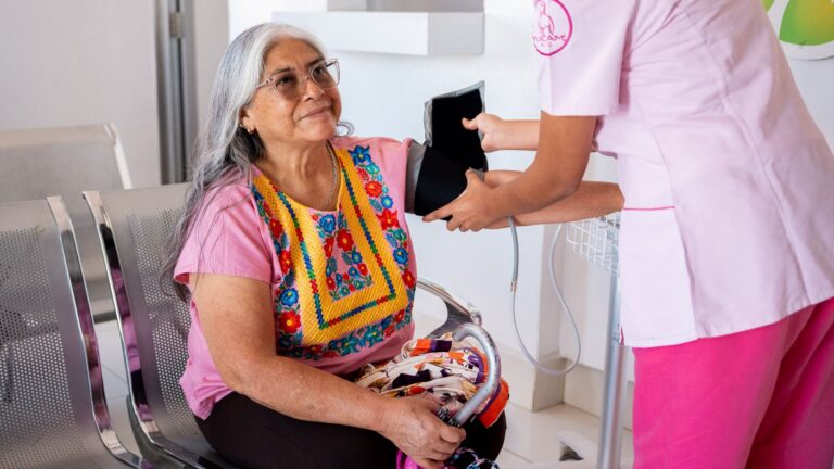 FUCAM celebra 25 años acompañando mujeres con cáncer de mama