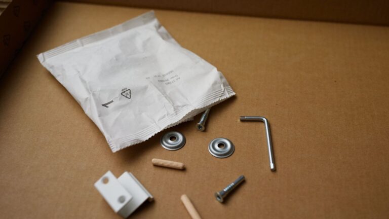 IKEA reducirá 1,400 toneladas de plástico al año con nuevas bolsas de papel para accesorios