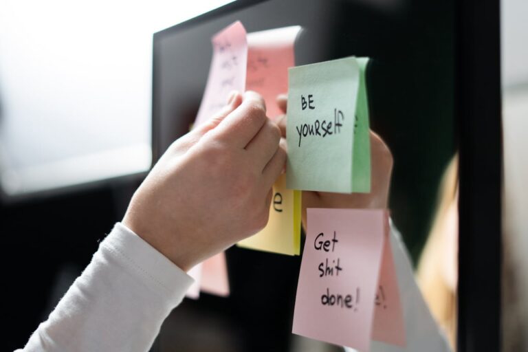 Llega a México la nueva generación de Post-it® Super Sticky Notes hechas con papel reciclado