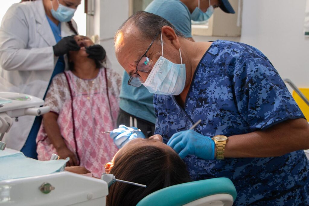 acceso a servicios de salud