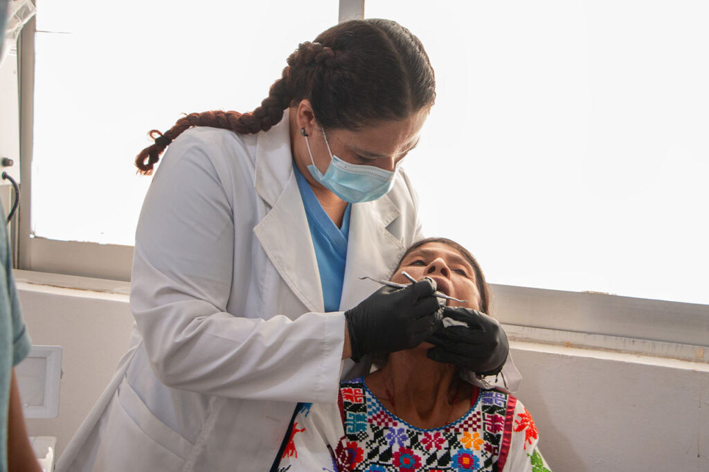 acceso a servicios de salud