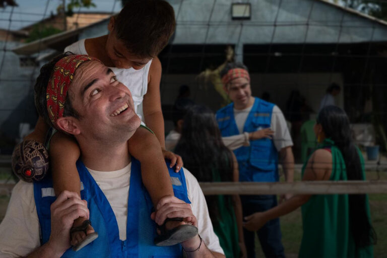 Poncho Herrera en la COP30: defiende y da voz a refugiados y desplazados del mundo