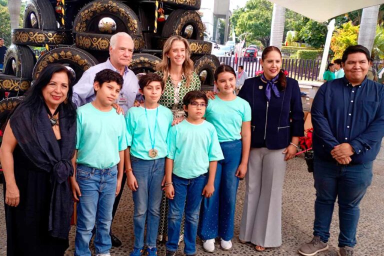 Llantas que se convierten en esperanza: Papalote y Betsabeé Romero revelan la visión detrás del “Árbol que Rueda”