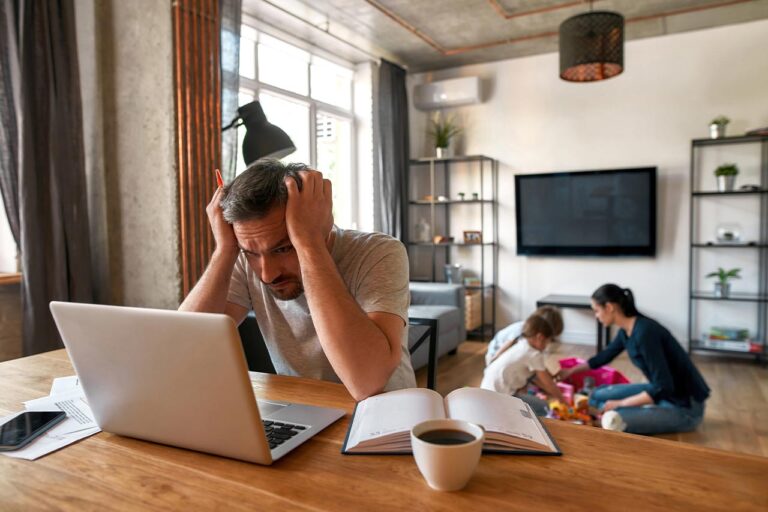 ¿Qué es la pobreza de tiempo y por qué las empresas están empezando a reconocerla?