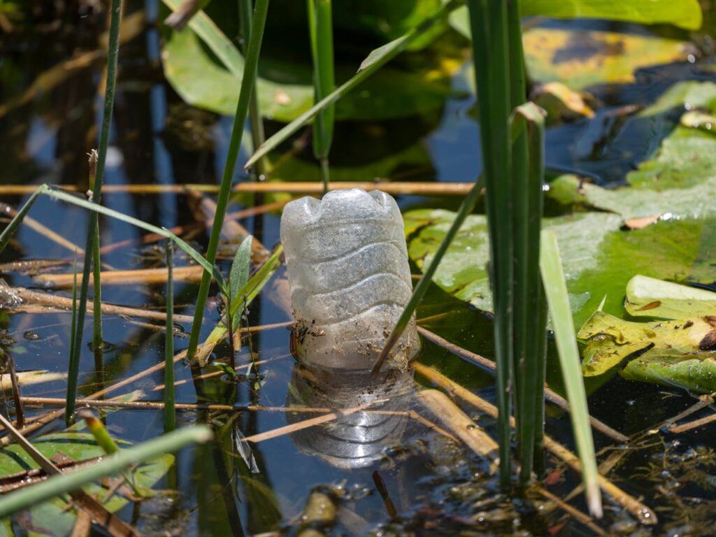 gobiernos contra el plástico