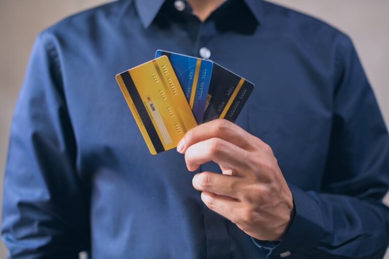 Santander México emitirá tarjetas de débito 100% libres de PVC: un paso firme hacia una banca más sostenible