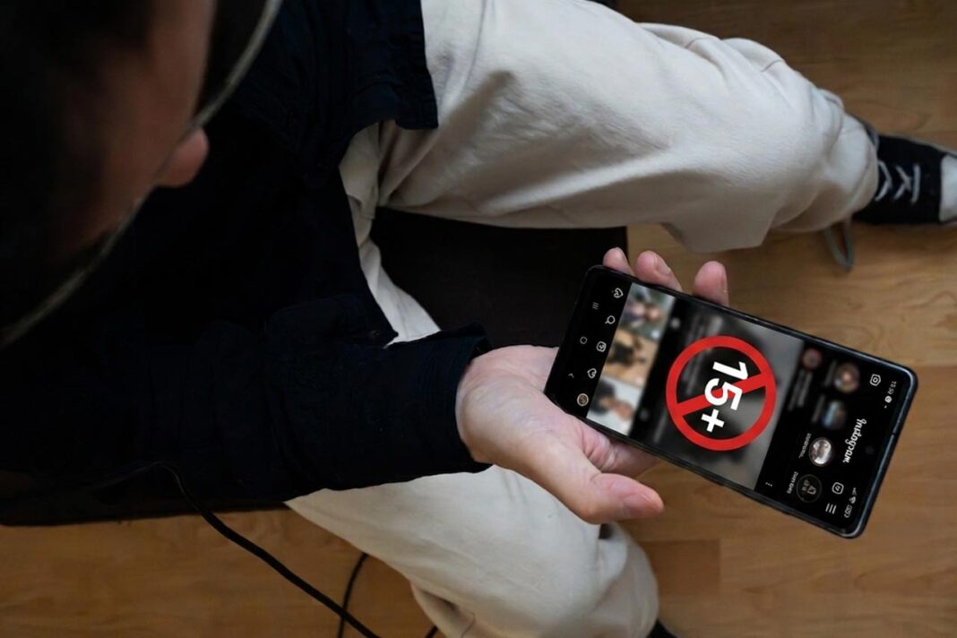 prohíben redes sociales a menores
