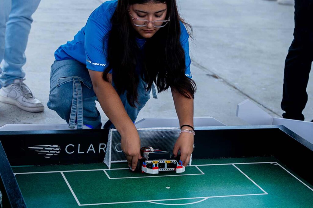 mujeres en la robótica