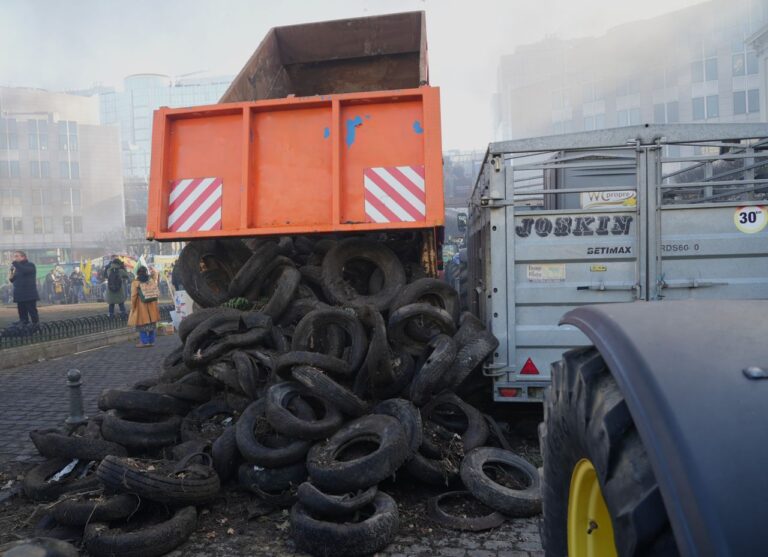 Moctezuma lidera el reciclaje de llantas en Morelos