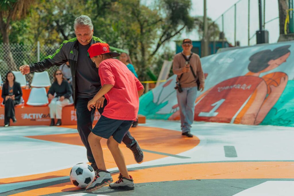 ACTIVARTE por Little Caesars